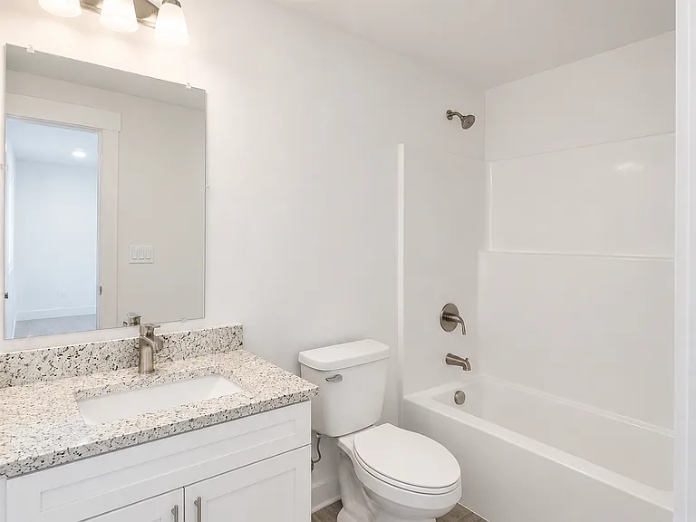 5828 W 40th Ct — Photo 30