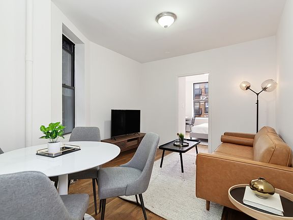 2nd image of 223 E 85th St APT 5