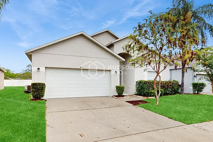 4 bed, 2.0 bath, 1630 sqft, $2,525 — Photo 3