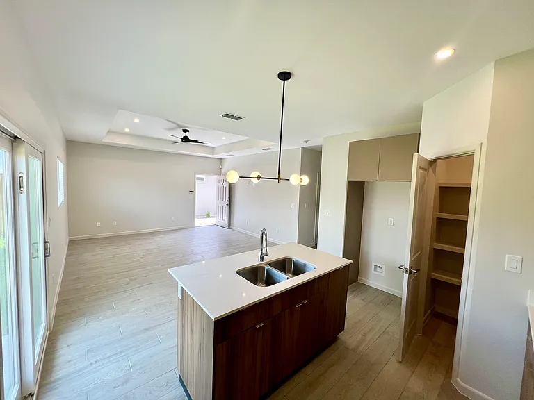 3504 Duke Ave #3 — Photo 5