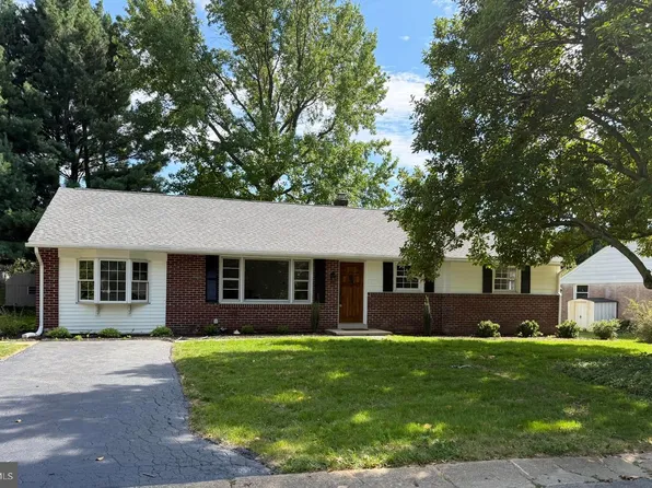 2728 Kimberly Rd, Lancaster, PA 17603