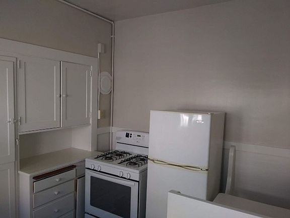 4th image of 2515 Piedmont Ave #8