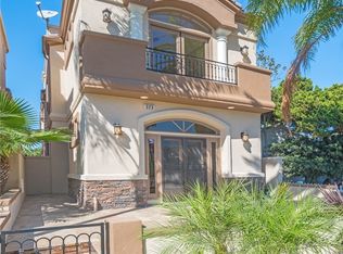 323 2nd St, Huntington Beach, CA 92648