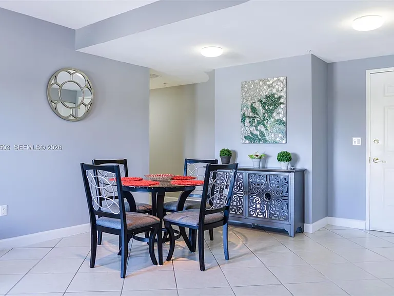 2280 SW 32nd Ave #213 — Photo 4