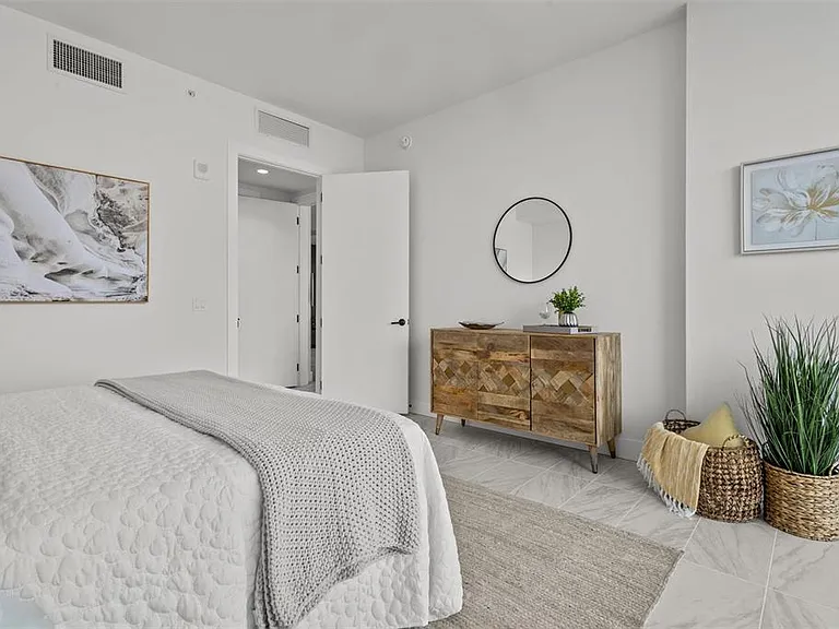 777 3rd Ave N #1504A — Photo 12