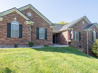 8889 Ernstberger Rd, Georgetown, IN 47122