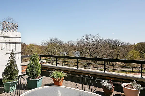 Sold by Corcoran | media 5