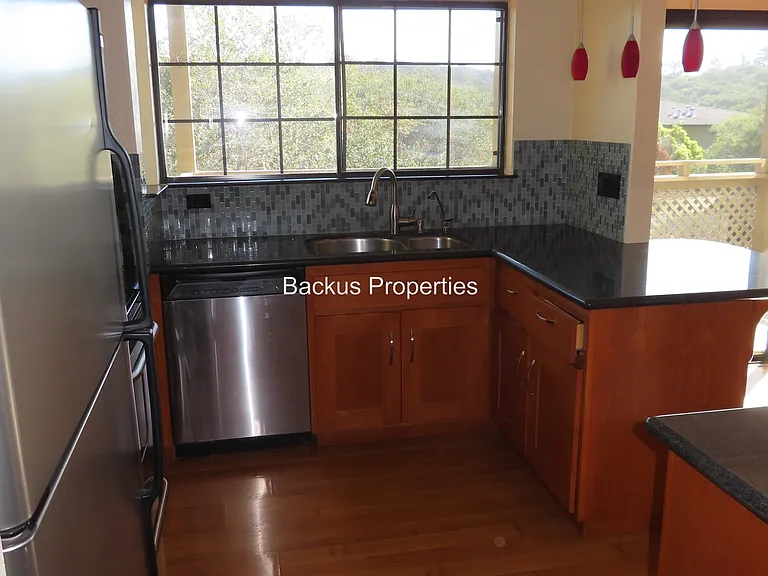 530 Pheasant Ridge Rd — Photo 5