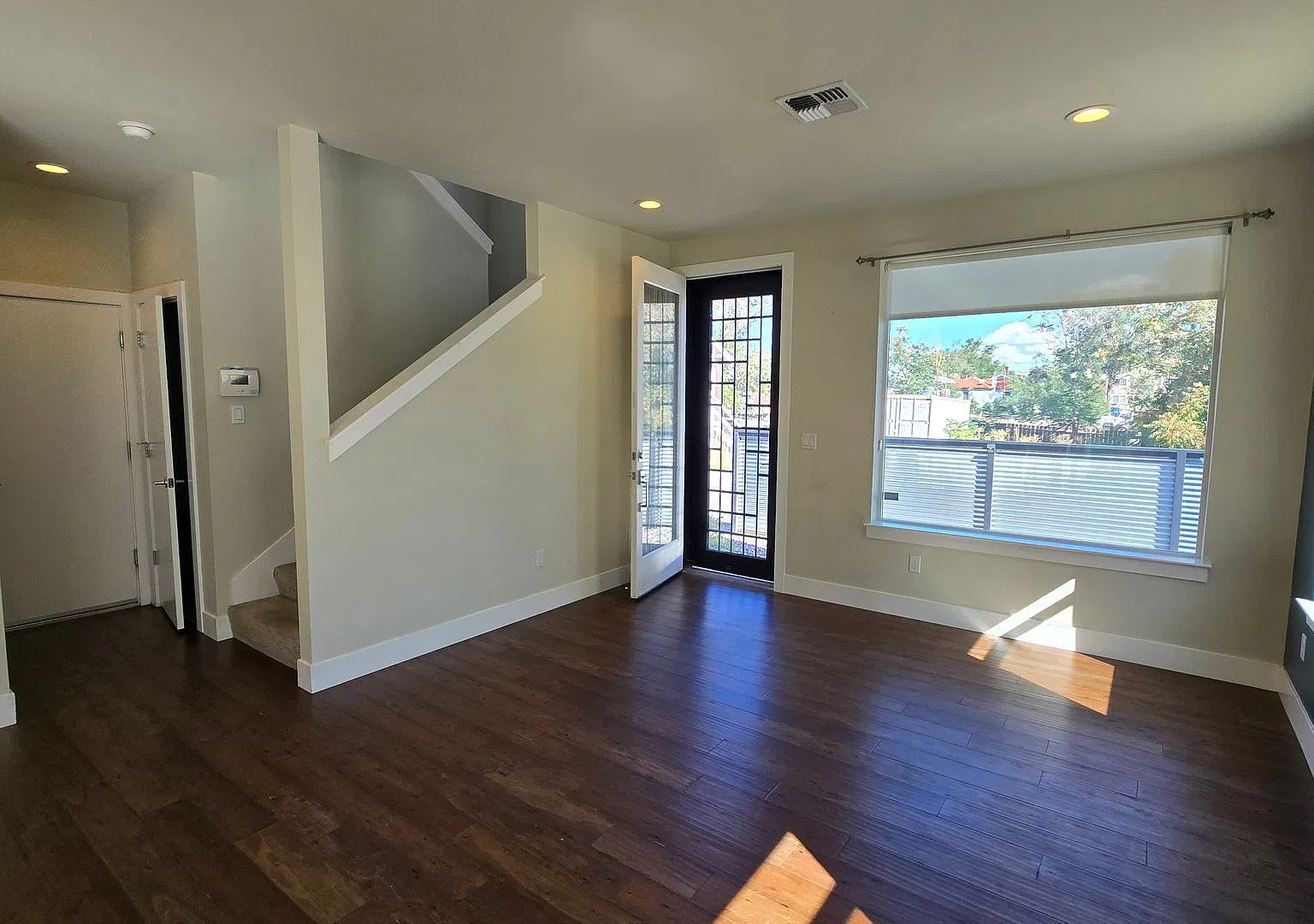 Newer Contemporay Home in Midtown — Photo 3