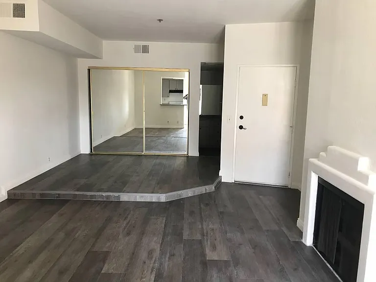 1210 North Cherokee Ave. — Photo 28