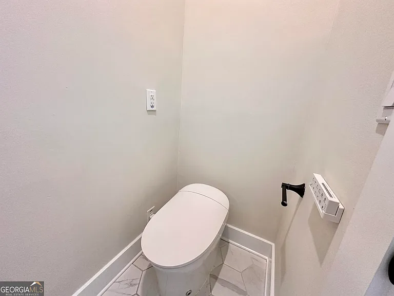 942 Parsons St SW — Photo 12