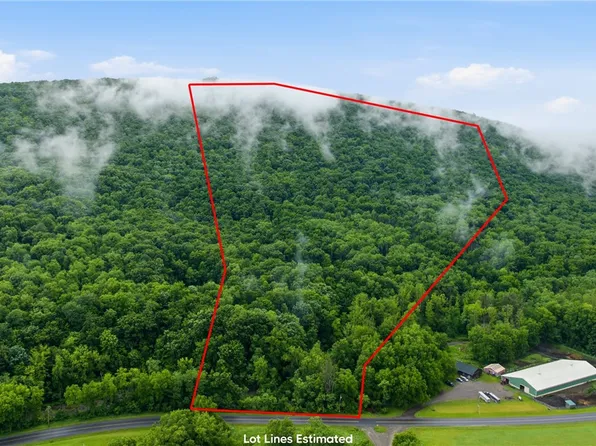 6070 Italy Valley Rd #13, Naples, NY 14512
