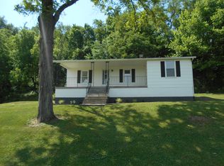 2103 Hayes Station Rd, Falmouth, KY 41040