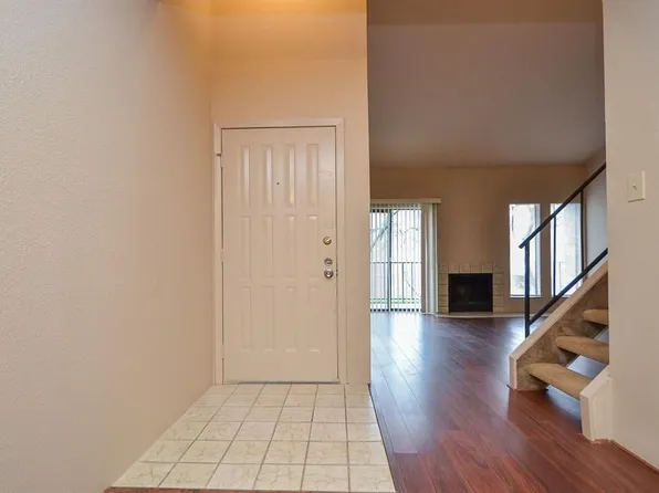 10811 Richmond Ave APT 50, Houston, TX 77042