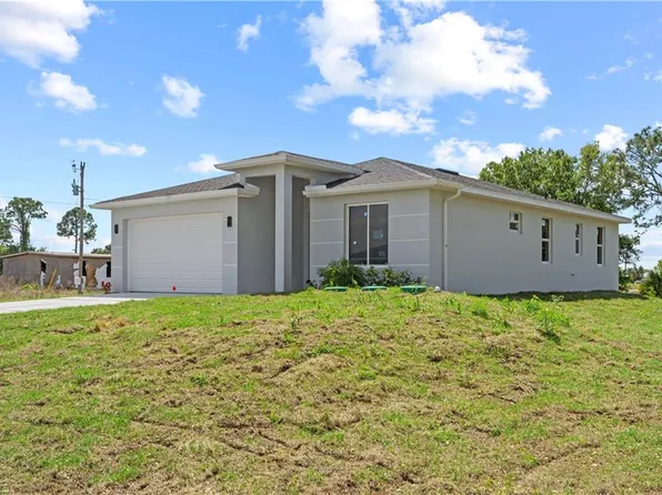 842 Naples AVE S, LEHIGH ACRES, FL 33974