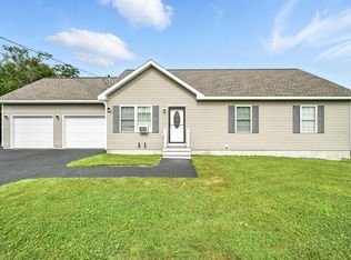 104 Stone Gate Xing, Chelsea, ME 04330