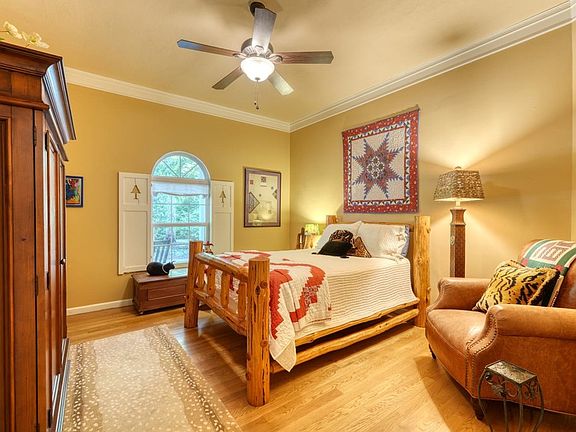 27th image of 198 Riverbend Dr