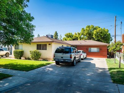 4947 E Carmen Ave, Fresno, CA, 93727