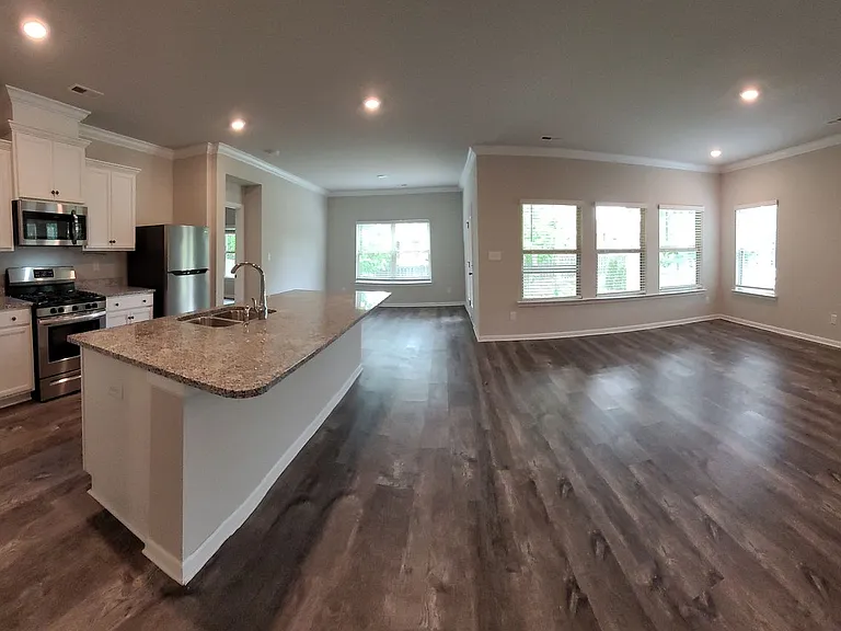 322 Ivyleaf Dr NW — Photo 2