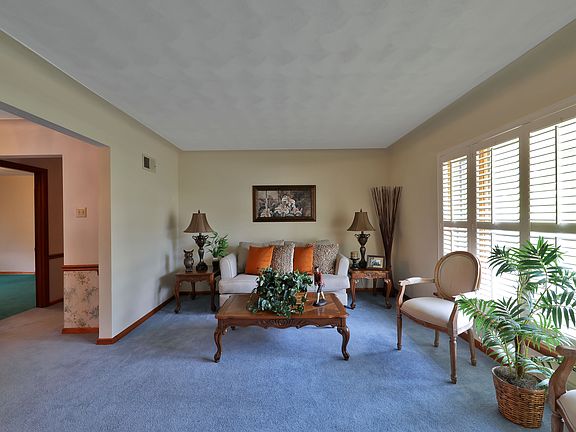 5th image of 3438 Lone Elm Dr