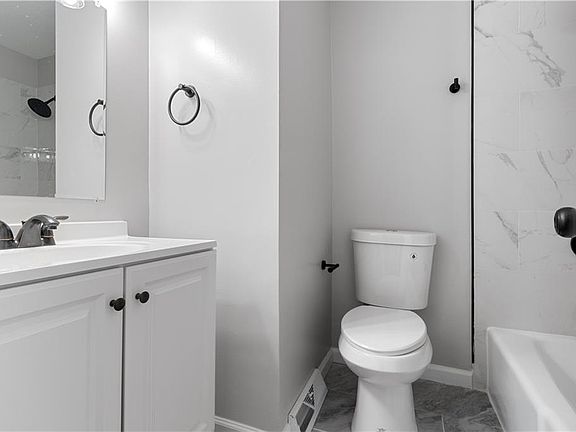 5th image of 8000 E 130th Ct