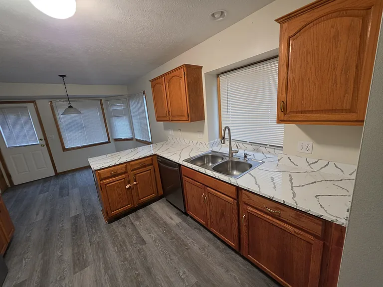 3515 N 150th Ave — Photo 14