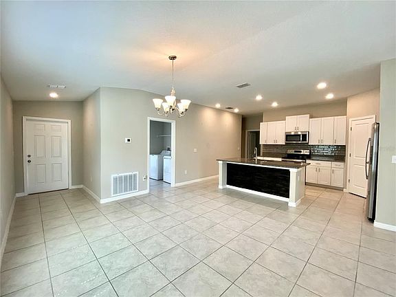 4th image of 1677 Blue Rose Dr