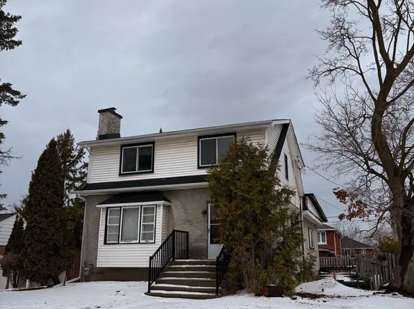 1085 Richard Ave, Ottawa, ON K1H 8C3
