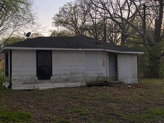 2nd image of 1113 W 31st St