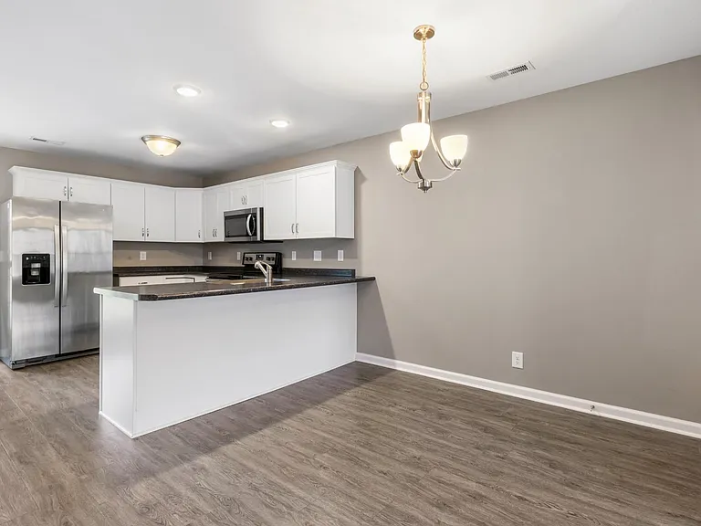237 Alexander Blvd — Photo 19