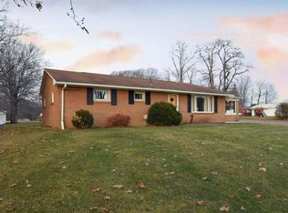 1325 Forest Hills Dr, Salix, PA 15952