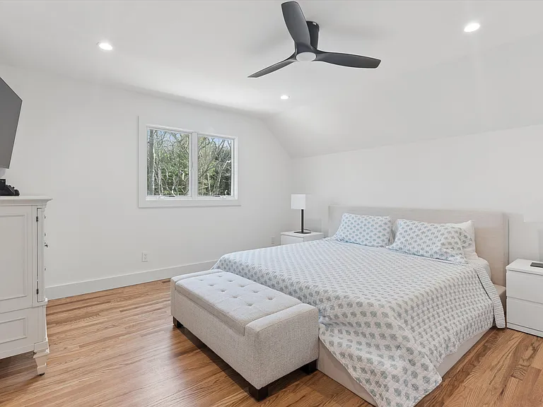 502 Springs Fireplace Rd — Photo 14