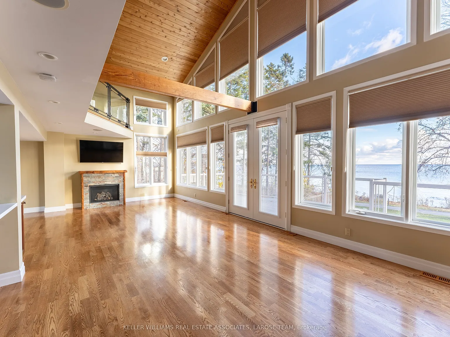 2 bed, $4,350 — Photo 2