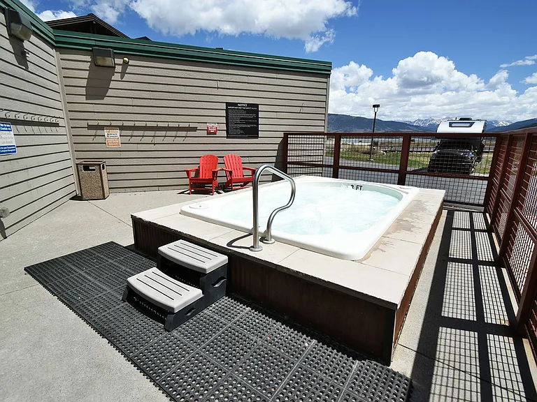 980 Lakepoint Dr #208 — Photo 27