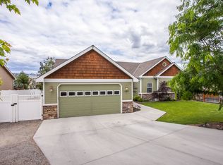 1926 Castlerock Ave, Wenatchee, WA 98801