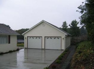 217 17th Avenue Ext, Beaver Falls, PA 15010