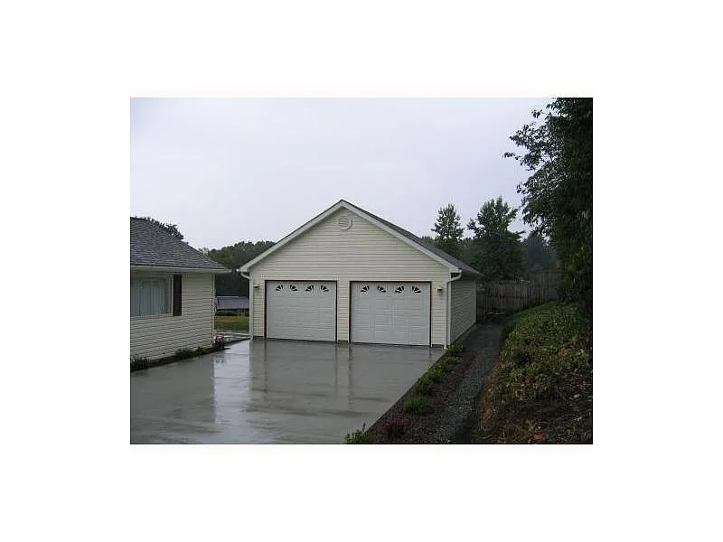 217 17th Avenue Ext photo 1