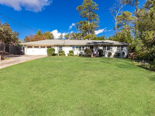 258 Meadowbrook Dr, Sandy Springs, GA 30342