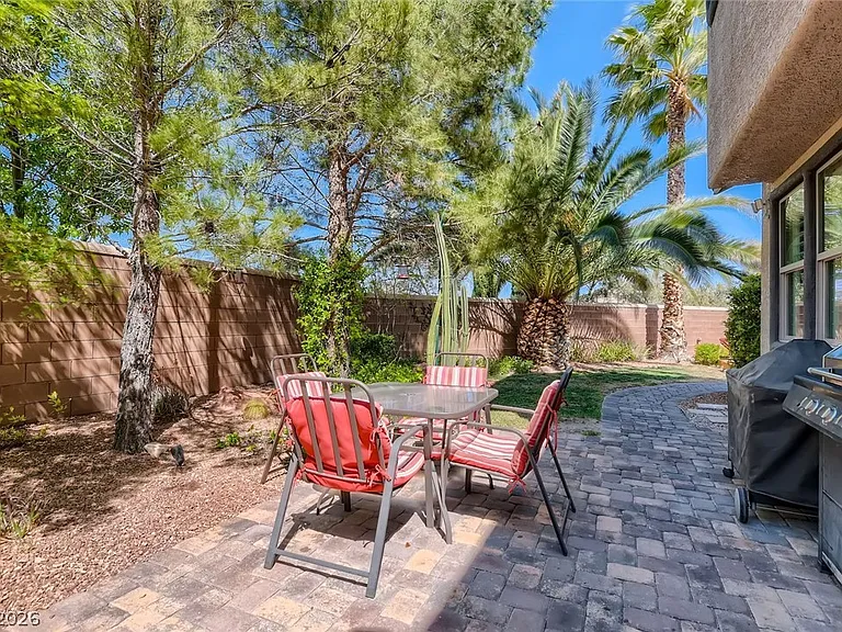 1041 Baronet Dr — Photo 41