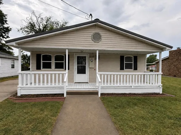 212 E Delta Street, Aurora, MO 65605
