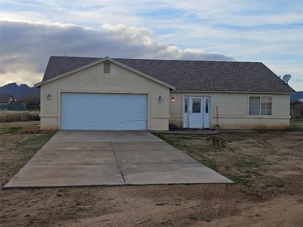 1069 S Teddy Roosevelt Rd, Golden Valley, AZ 86413