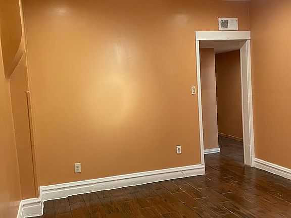 3rd image of 5621 S Ashland Ave APT 3