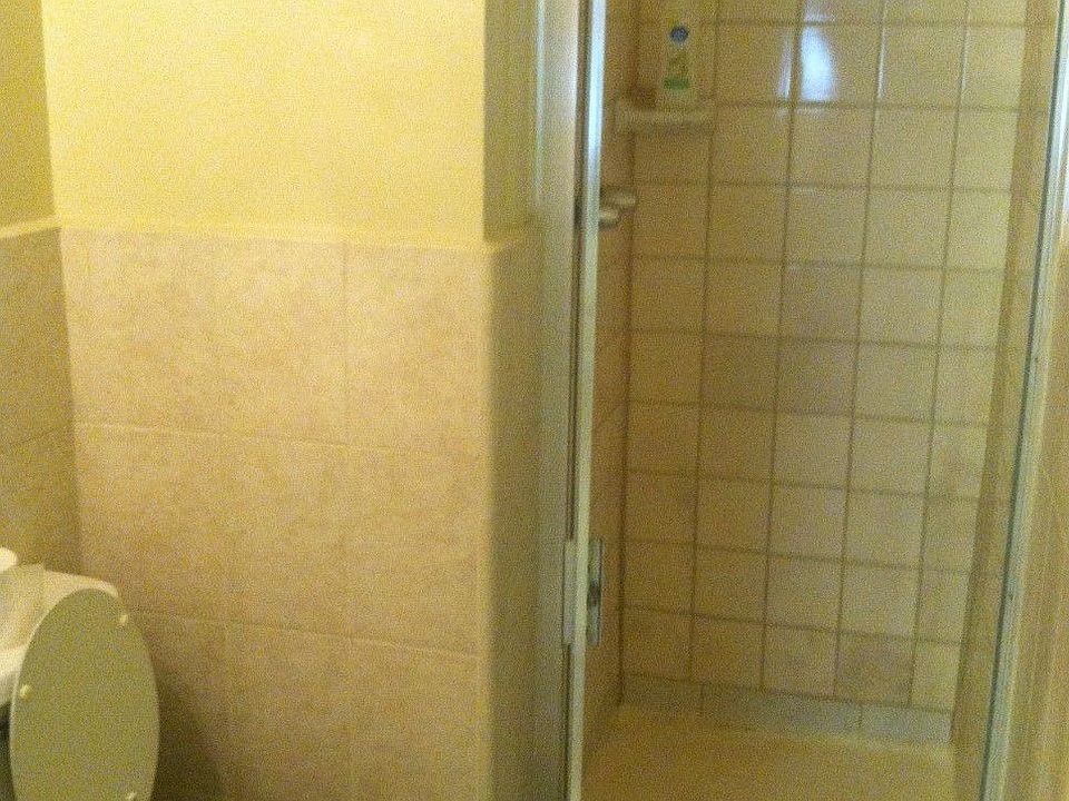 2nd Bathroom
