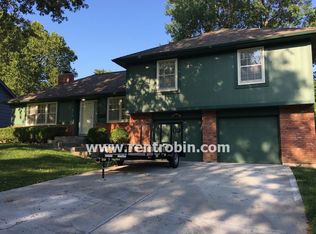 10712 Spruce Ave, Kansas City, MO 64137