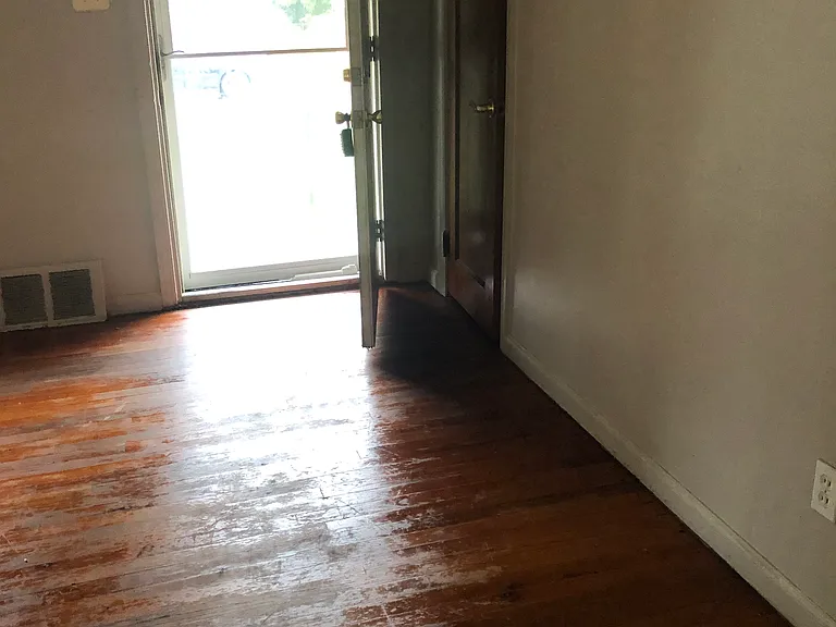 20846 Blackmar Ave — Photo 3