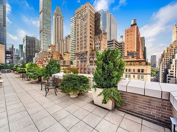 2nd image of 515 Park Ave #15/16