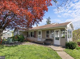 1 E High St, Windsor, PA 17366