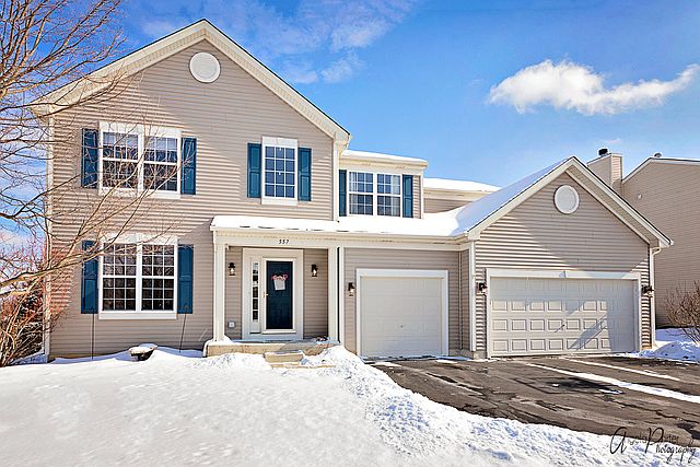 1st image of 557 N Silver Leaf Ln
