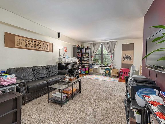 3rd image of 140-15 Holly Ave APT 3M