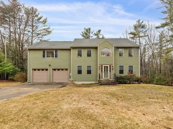 22 Lakewood Drive, Alton, NH 03810